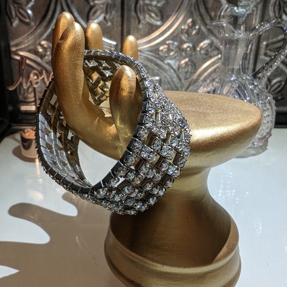 Vintage Australian Crystal Rhinestones Stretch Bracelet - Picture 7 of 7